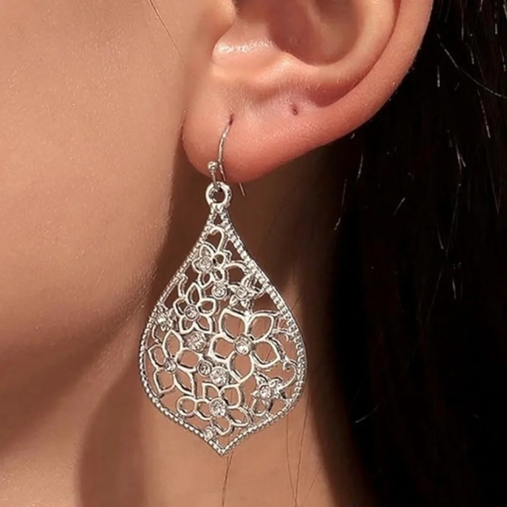 Boho Flower Filigree Earrings Vintage Teardrop Women’s Earrings